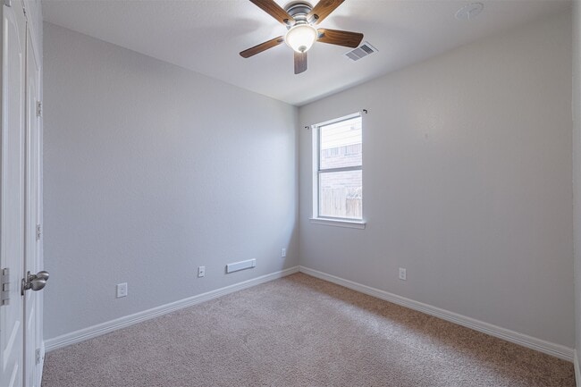 Building Photo - 7014 Durango Creek Dr