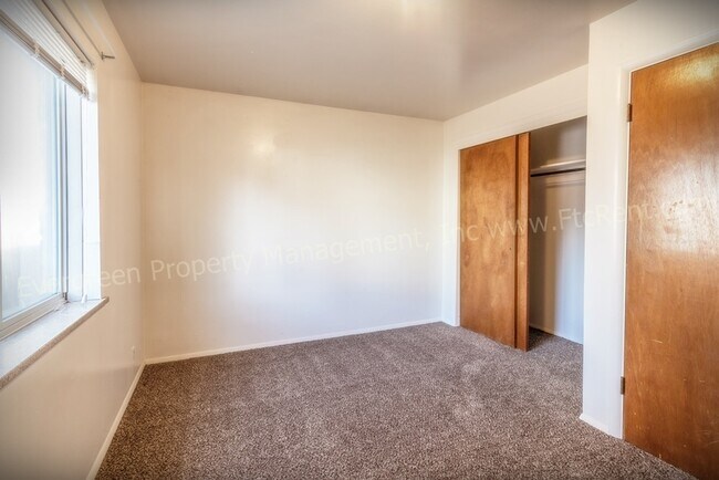 Building Photo - 309 N Shields St