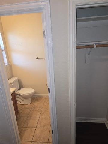 Building Photo - 1629 Summerhill Ct