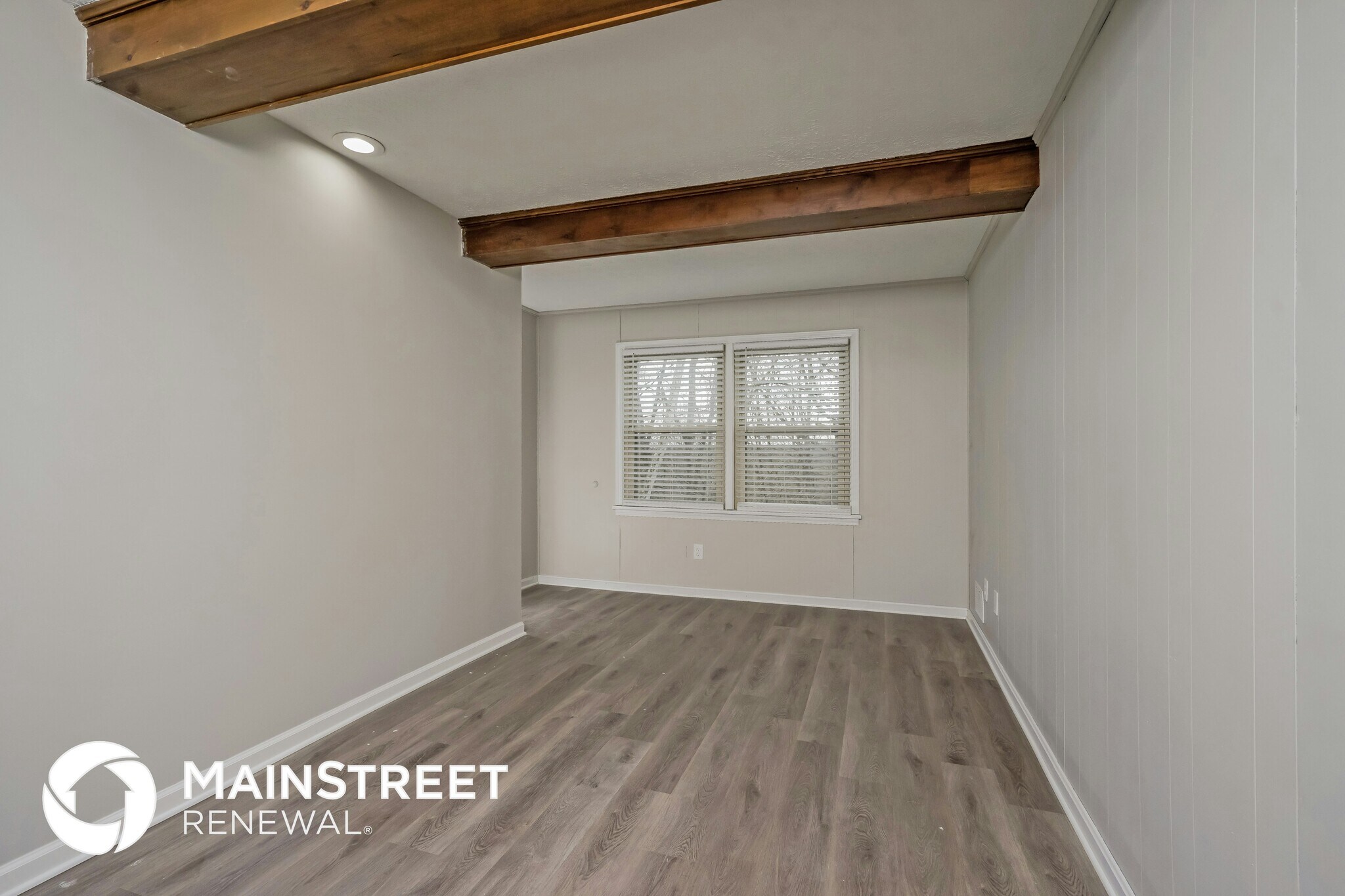 Building Photo - 9109 Lakeridge Dr