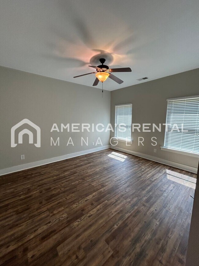 Building Photo - Home for Rent in Lake Cyrus! Available to View Now!!!