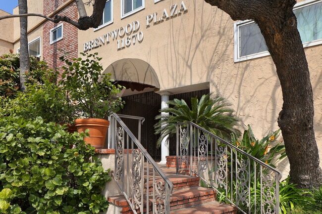 Building Photo - 11670 W Sunset Blvd