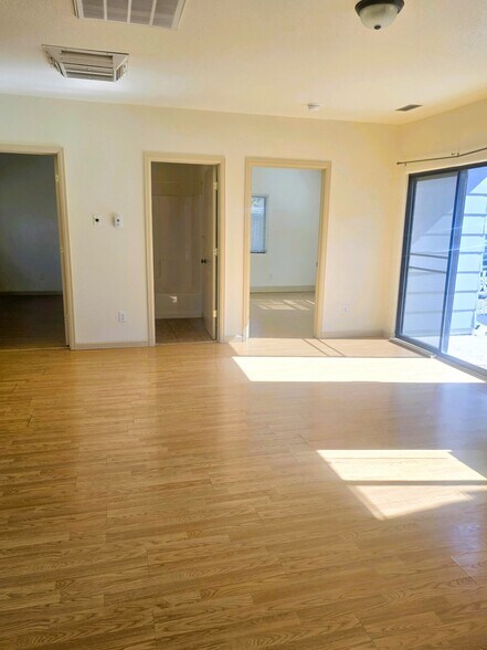Building Photo - 2722 Unaweep Ave