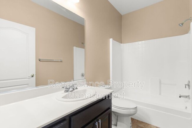 Building Photo - 120 Nabor Ct
