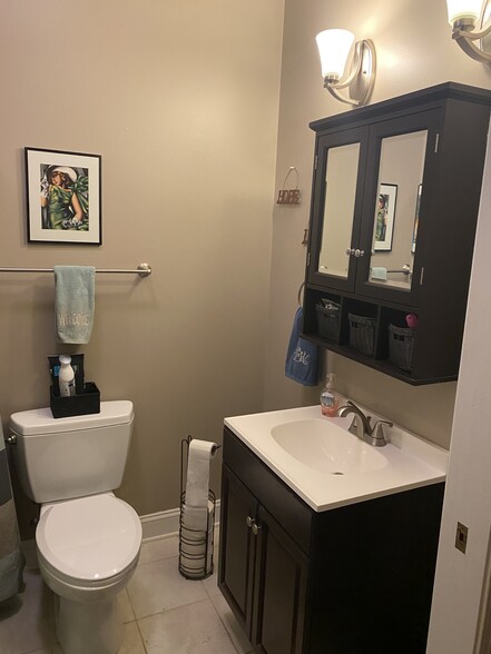 Building Photo - 4639 Harbor View Ter