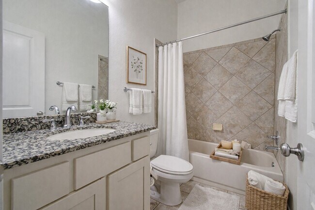 Building Photo - 6614 Rising Hills Ln