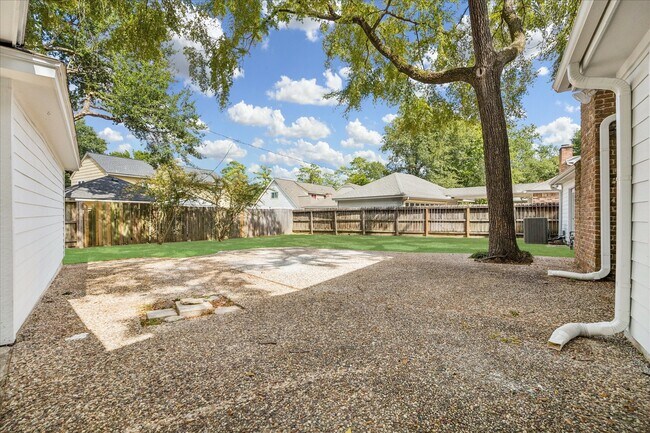 Building Photo - 1502 Big Horn Dr