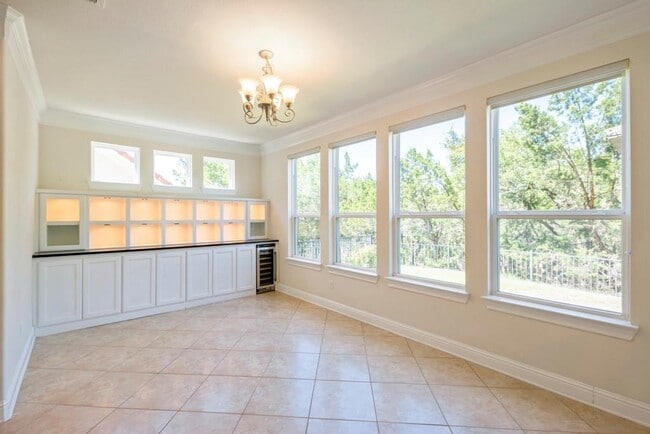 Building Photo - 11812 Mira Vista Way