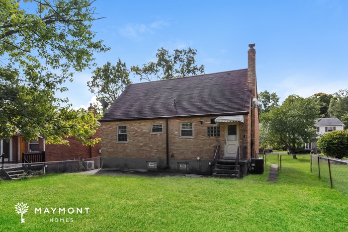 Building Photo - 4732 Clevesdale Dr