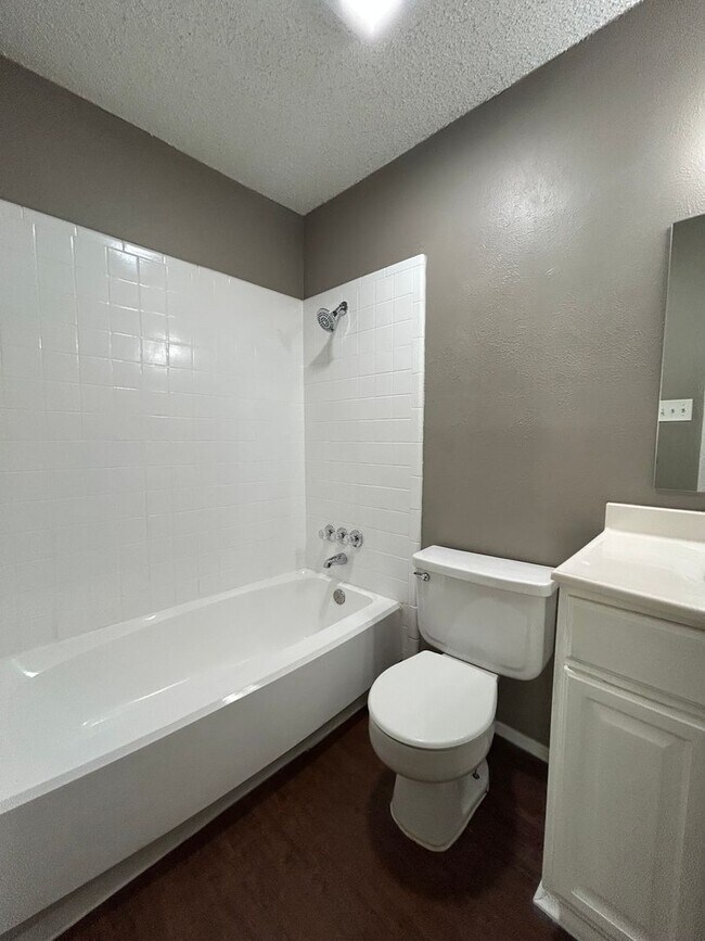 Building Photo - Saginaw Texas Homes for Rent "Eagle Mtn-Sa...