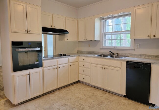 Building Photo - 3315 Charleston Ave NW