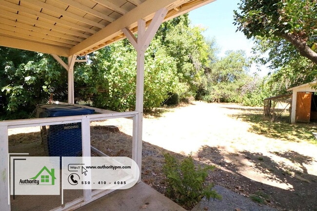 Building Photo - 5401 Rosswood St
