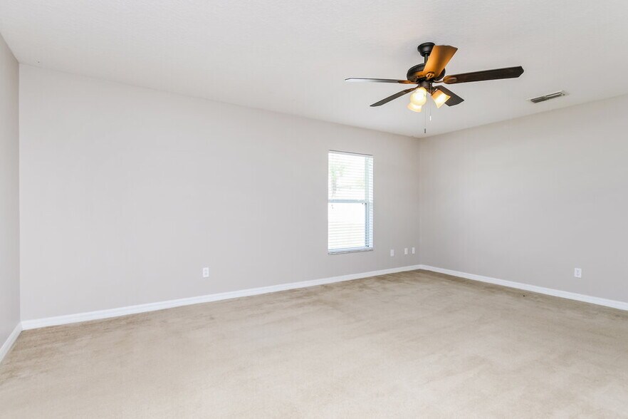Building Photo - 4612 Barbados Loop