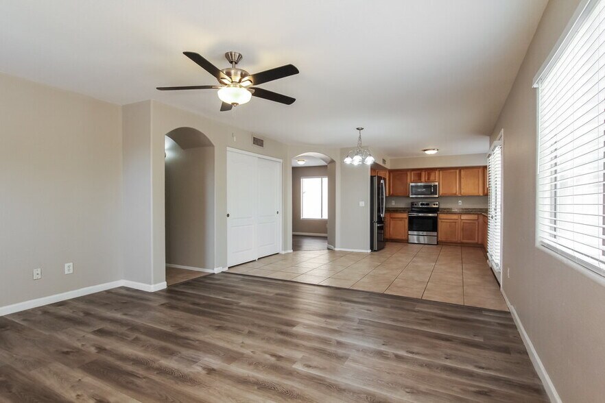 Building Photo - 2609 N 128th Dr