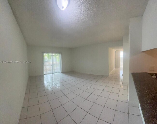 Building Photo - 11501 NW 44th St