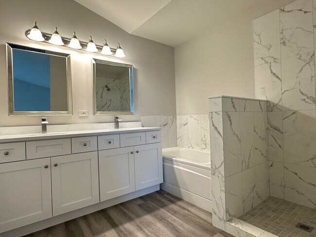 Building Photo - 756 Panorama Ct