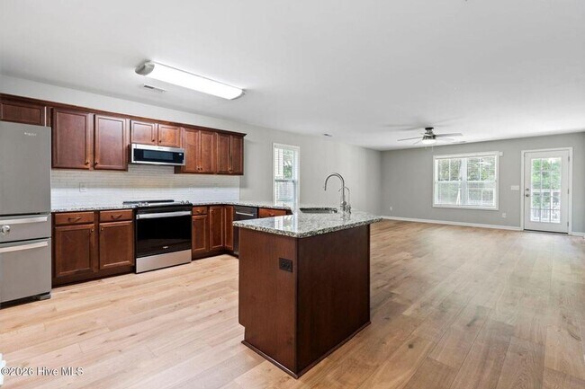 Building Photo - 3912 Willowick Park Dr