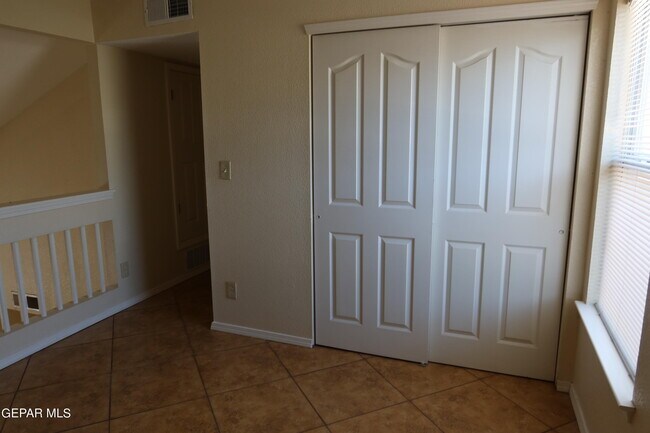 Building Photo - 12269 Sun Bridge Pl