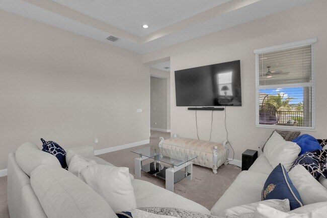 Building Photo - 15866 Orchard Dr