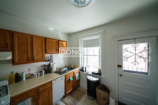 Building Photo - 56 Selkirk Rd