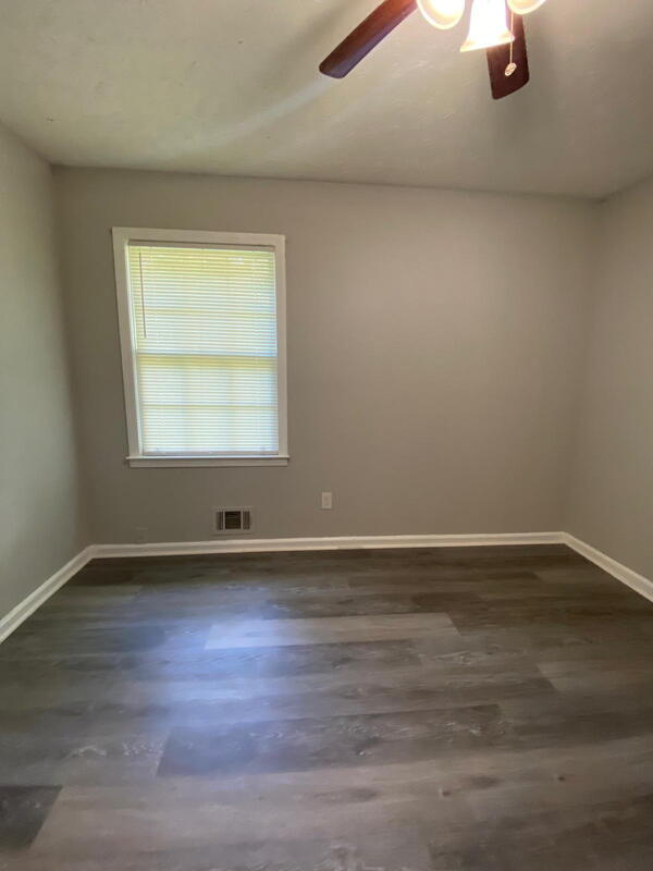 Building Photo - 1438 S Burnt Hickory Rd