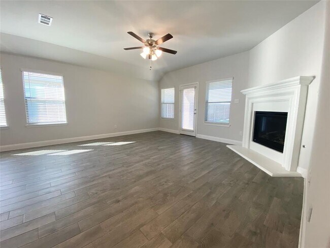 Building Photo - 3821 Bennett Trail