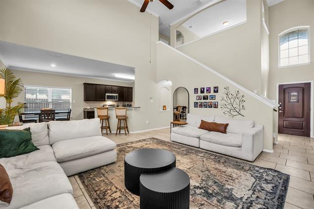 Building Photo - 3014 Rosemount Ln