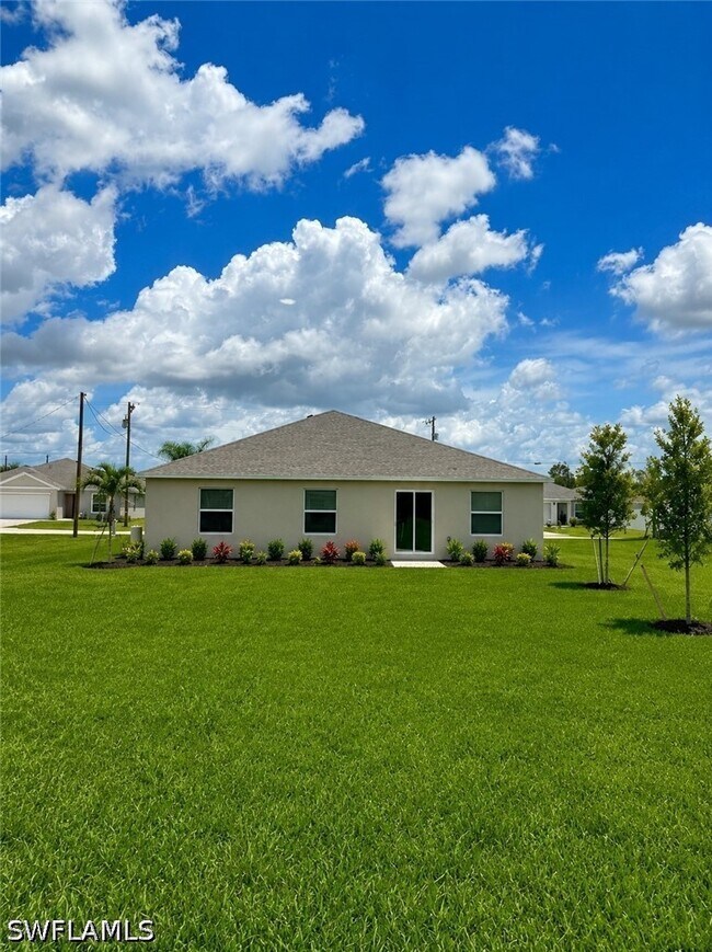 Building Photo - 337 Marabou Dr