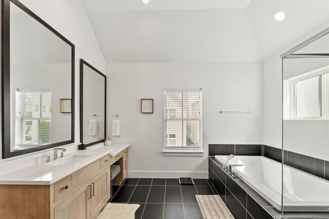 Building Photo - 4501 Night Owl Ln