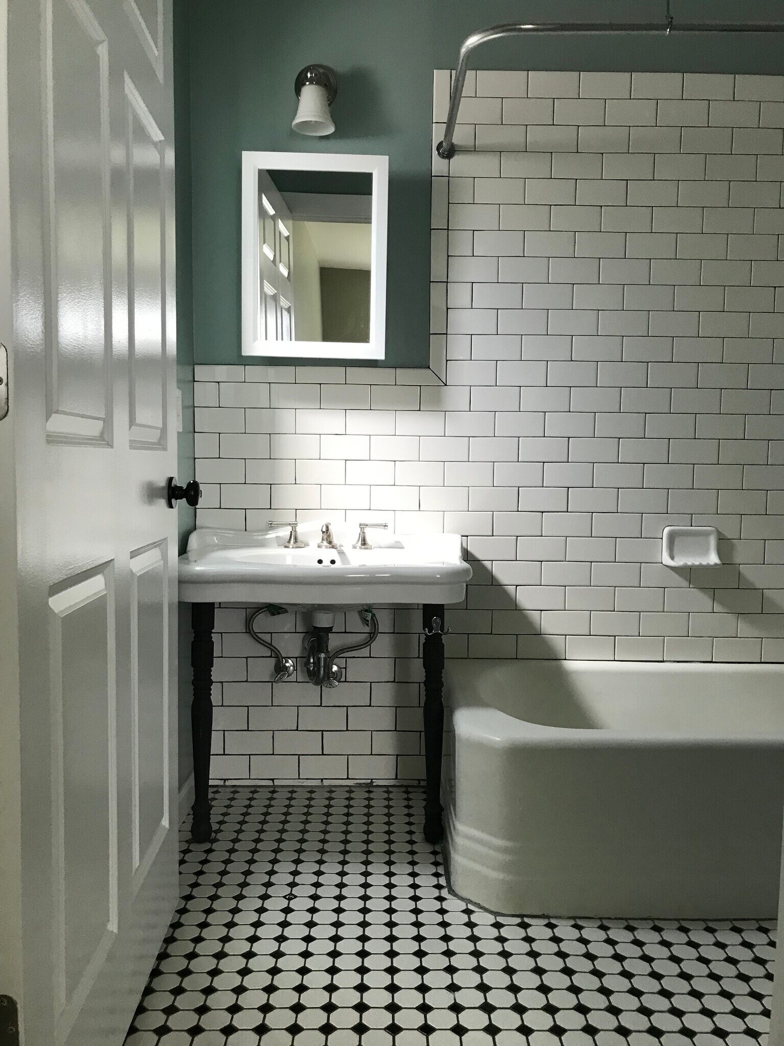 Building Photo - 801 S 4th St