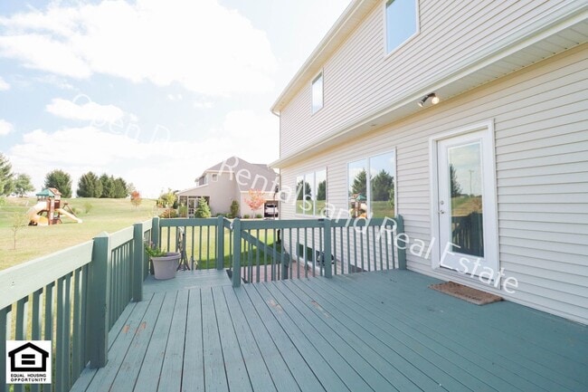 Building Photo - Coming soon! 50% off first months rent** W...