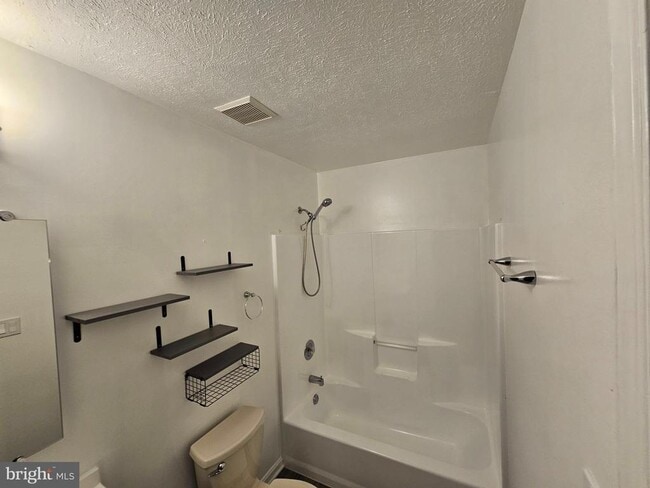 Building Photo - 730 Ox Bow Ln