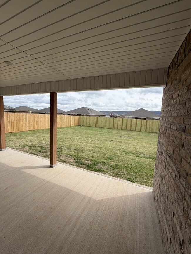 Building Photo - 562 Arizona St