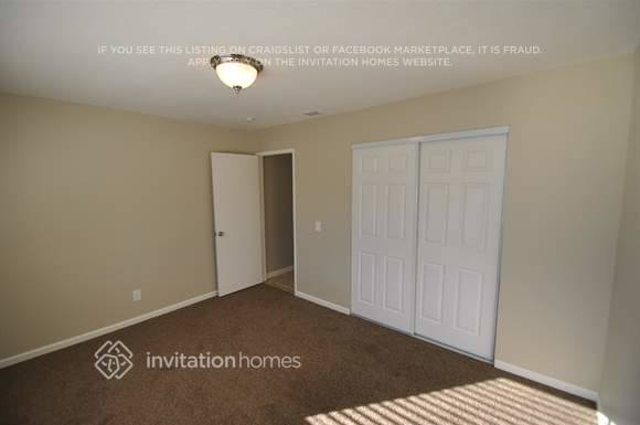 Building Photo - 12528 Vivienda Ave