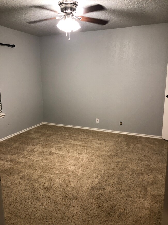 Master Bedroom (Has a 1/2 bathroom) - 254 Hickory Stick Ln