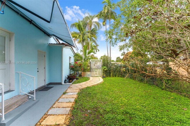 Building Photo - 149 Fern Way