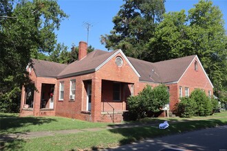 Building Photo - 38 S Maryland St