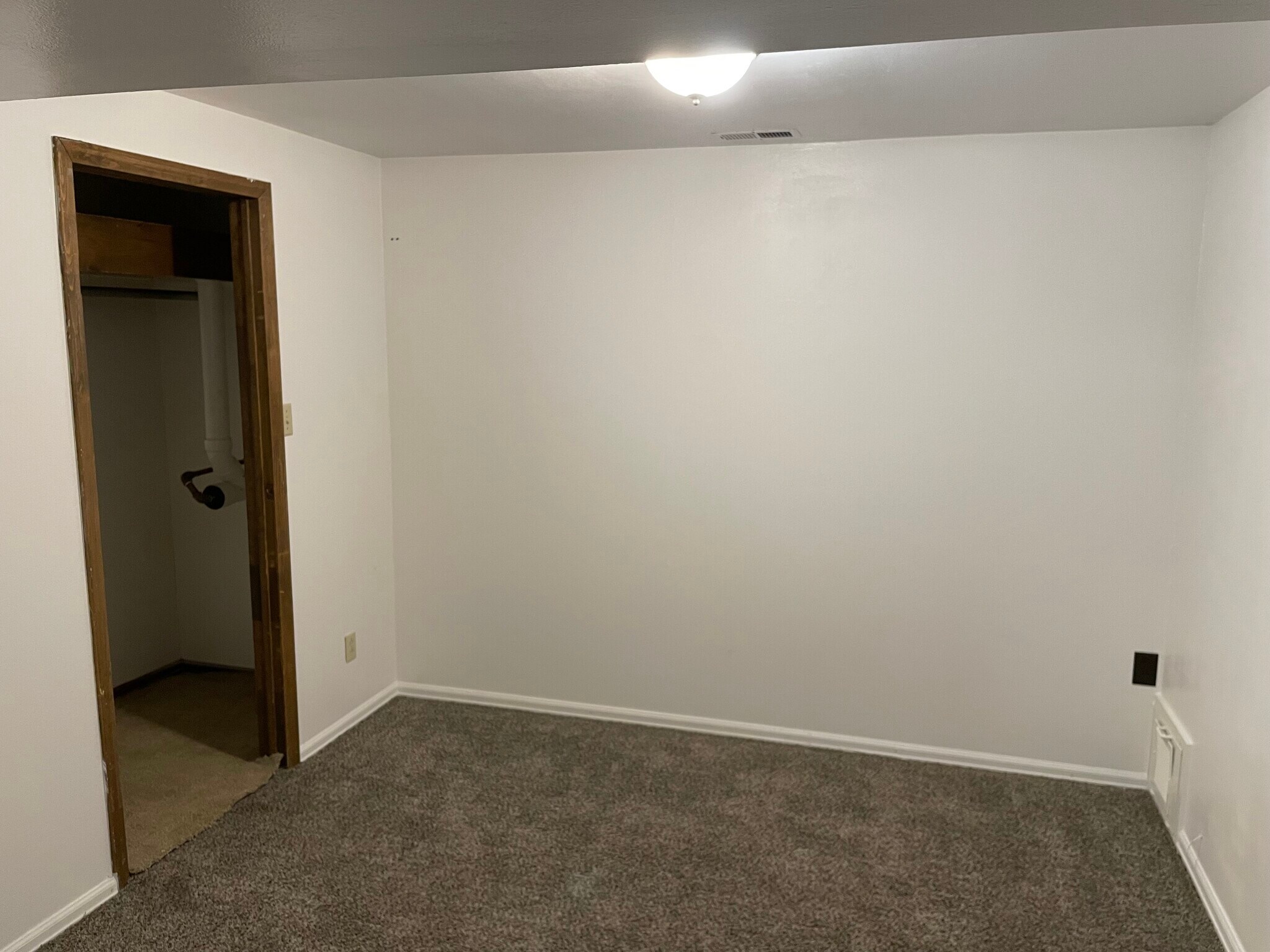 Bedroom 2 - 2604 Tremont St