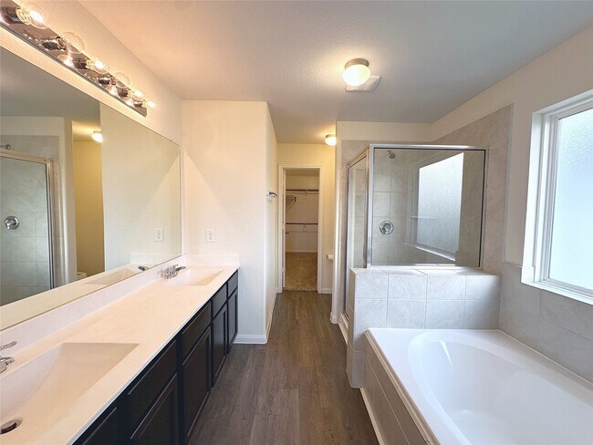 Building Photo - 5211 Daintree River Ct