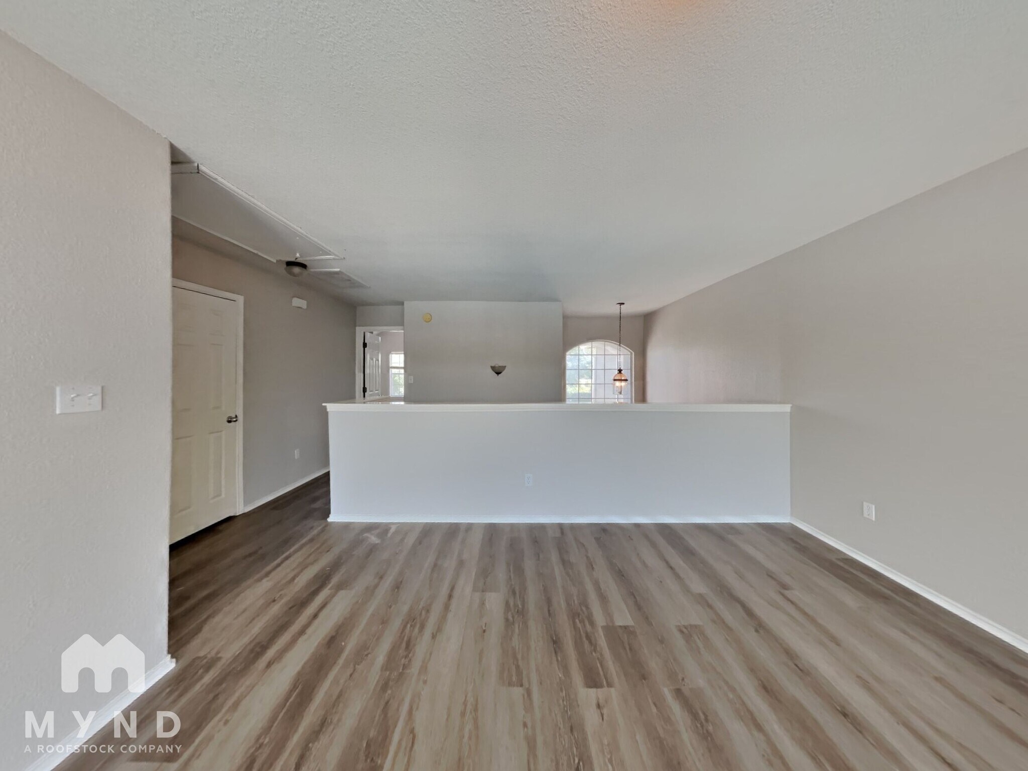 Building Photo - 2632 Century Park Blvd