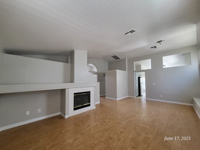 Building Photo - 3564 Spring Shower Dr