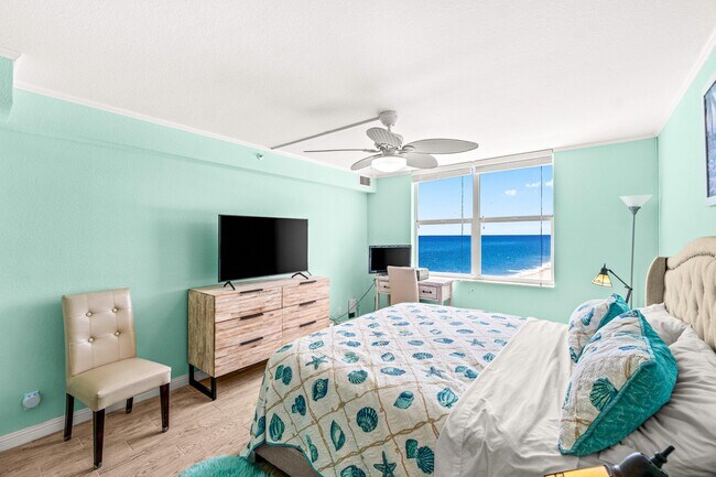 Building Photo - 4511 S Ocean Blvd