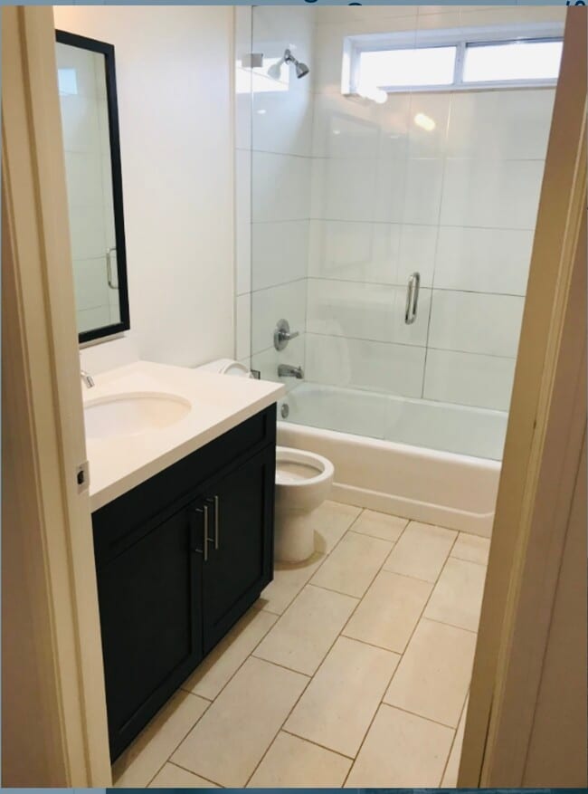 Building Photo - 13012 Riverside Dr