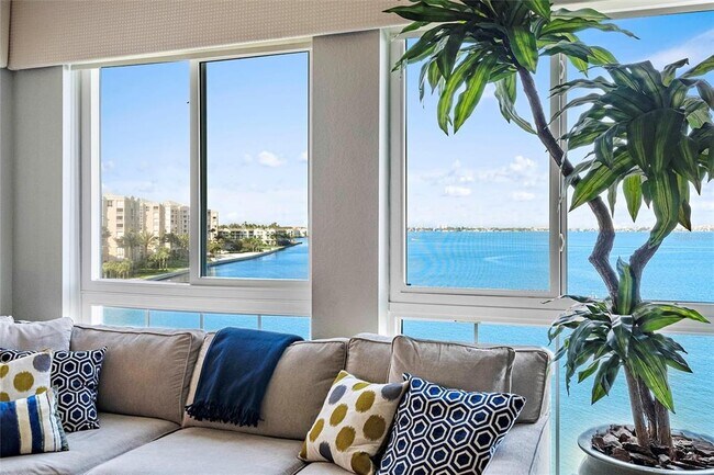 Building Photo - 4830 Osprey Dr S