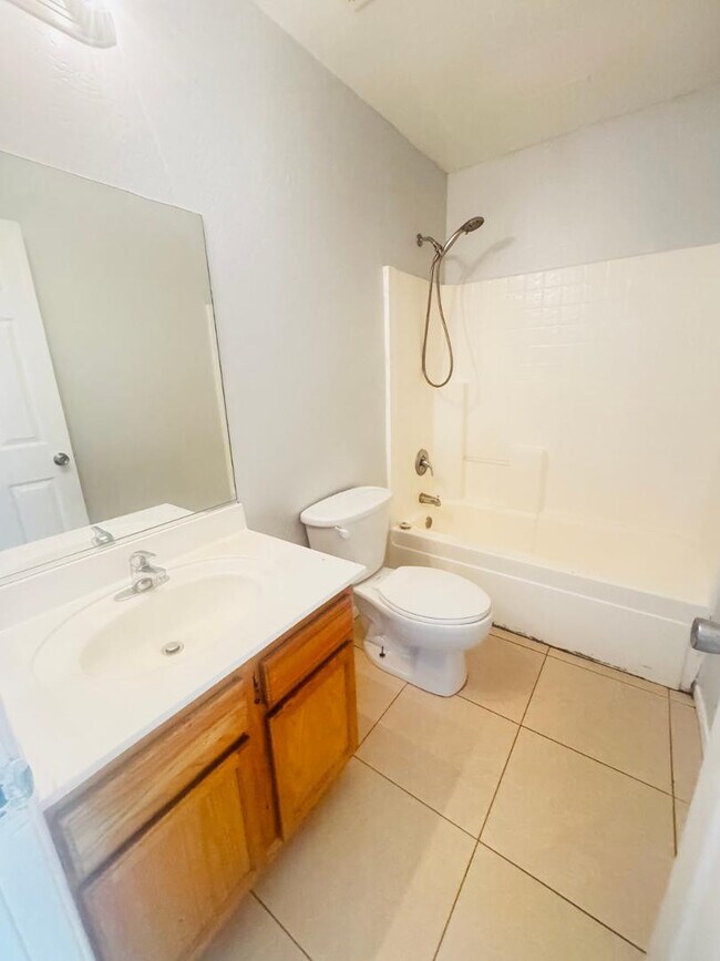 Building Photo - 3143 W Jessica Ln