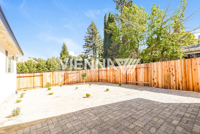 Building Photo - 5247 Olive Ranch Rd