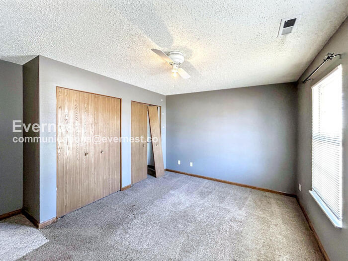 Building Photo - 663 Seawell Dr