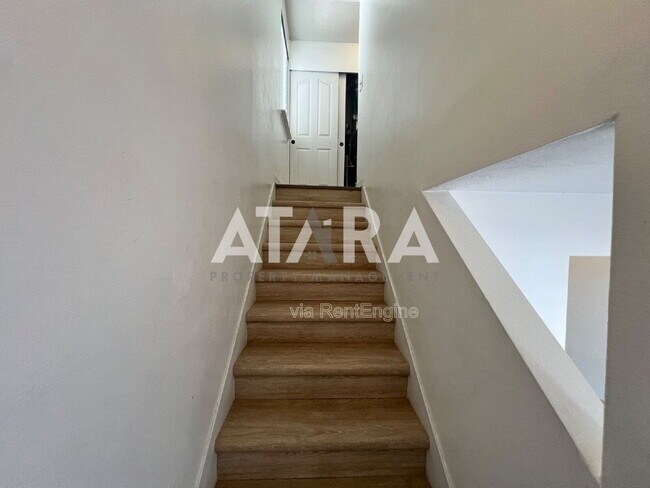 Building Photo - 1423 Salvia Pl