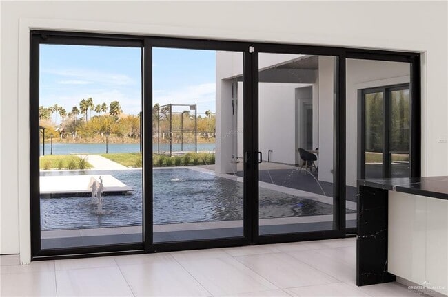 Building Photo - 43 Antigua Dr