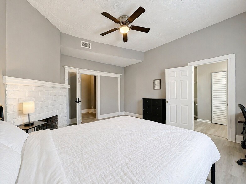 Building Photo - 1259 Hart St